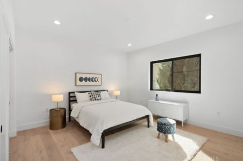 4614 Tobias Ave, Van Nuys CA  91403-2823 exterior