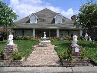 3016 Palm Vis Dr, Kenner LA  70065-1518 exterior