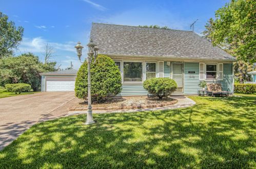 12228 Tompkins Pl, Crown Point, IN 46307-8738