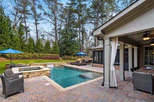 4111 Hillside Pl, Atlanta, GA 30342-3658