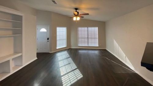 4121 Periwinkle Dr, Fort Worth TX  76137-3000 exterior