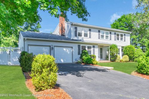 245 Brandon Rd, Lakehurst, NJ 08759-6247