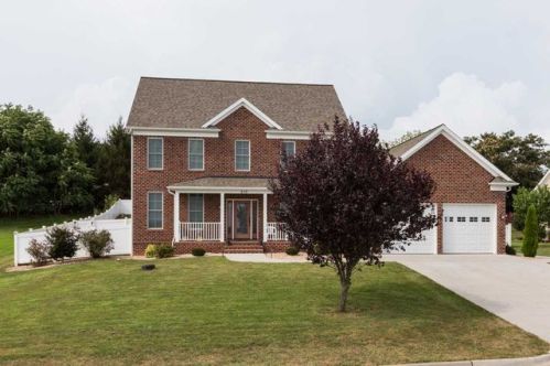 210 Keswick Cir, Montezuma, VA 22821-9202
