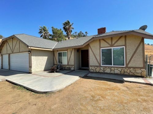 5477 Polo Ct, Riverside, CA 92509-5351