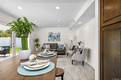 6298 Woodsboro Ave, Anaheim CA  92807-2347 exterior