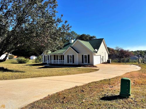 207 Ferguson Ave, Locust Grove, GA 30248-4434