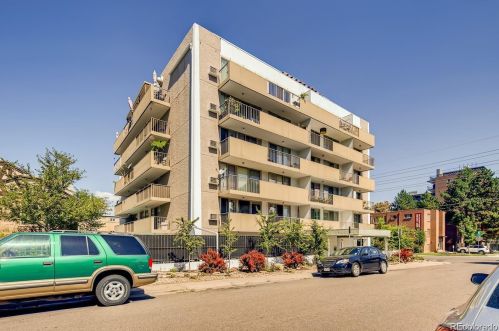 799 Dahlia St, Denver CO  80220-5160 exterior