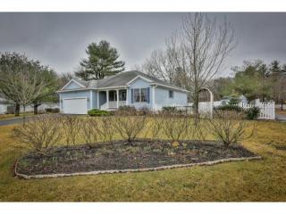 2 Marshview Cir, Seabrook, NH 03874-4685