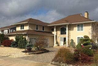 201 Squan Beach Dr, Mantoloking, NJ 08738-1210