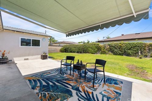 2427 Random Dr, Anaheim CA  92804-3455 exterior