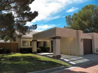 313 Carmel Cir, Ridgecrest, CA 93555-3170