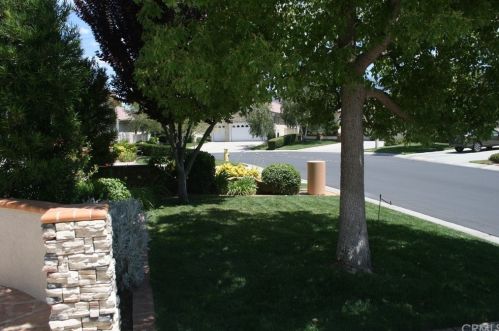 1591 Castle Pines Ln, Beaumont, CA 92223-8521