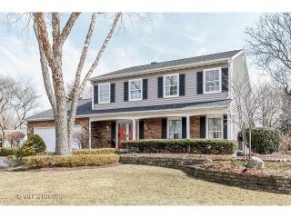5245 Pennywood Dr, Lisle, IL 60532-2031