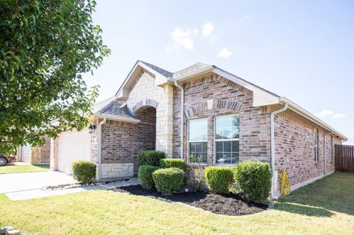 6036 Deck House Rd, Fort Worth, TX 76179-5265