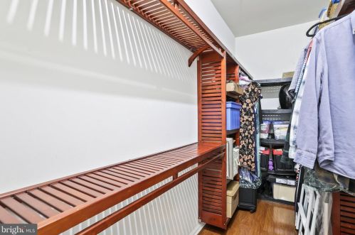 213 Timberlake Dr, Trenton NJ  08618-1457 exterior