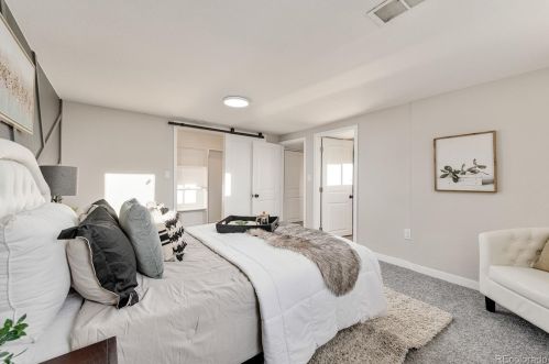 3251 Bannock St, Englewood CO 80110-2417 exterior