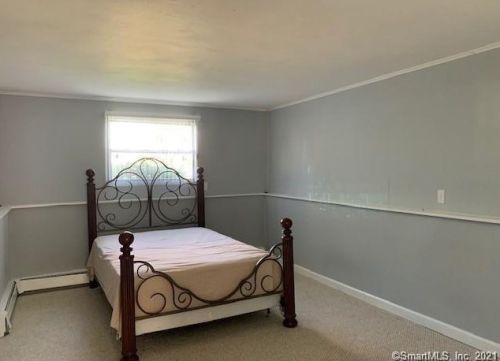 2 Country Club Ct, Norwalk CT  06851-5601 exterior