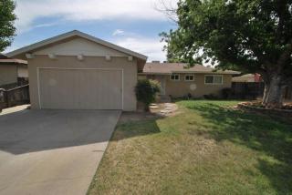 2860 Paula Dr, Clovis, CA 93612-4605