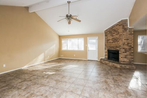 6417 Peggy Dr, Fort Worth TX  76133-4429 exterior