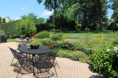 115 Eastern Ave, Willowbrook IL  60514-1414 exterior