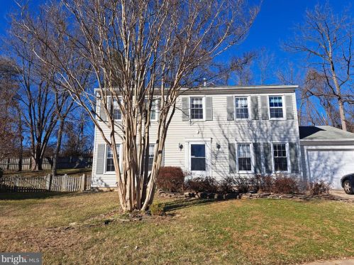 5300 Crown Point Rd, Springfield VA  22015-1716 exterior