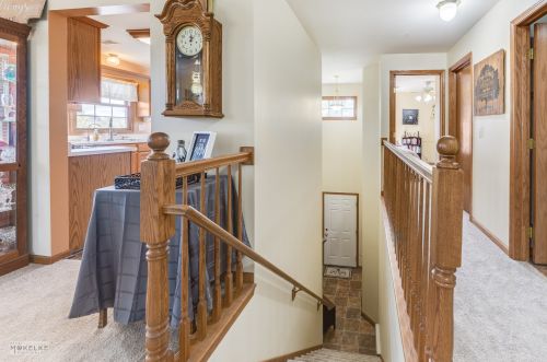 143 Mclaren Dr, Sycamore IL  60178-2256 exterior