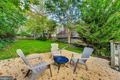 1506 Live Oak Dr, Silver Spring MD 20910-1543 exterior