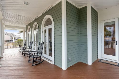 5 Beachwood, Isle Of Palms SC  29451-2815 exterior