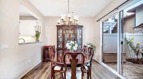 21 Salton, Irvine CA  92602-2425 exterior