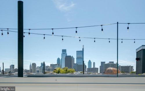 823 20th St, Philadelphia PA  19130 exterior