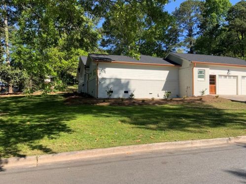 3736 Calmer Cir, Atlanta GA  30344-6011 exterior