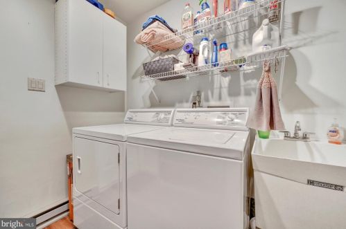 111 School House Rd, Lancaster PA  17603-6523 exterior