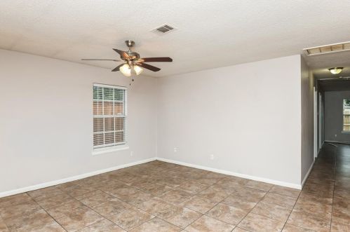 9216 Christopher Cir, Fort Worth TX  76140-5157 exterior