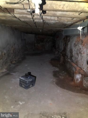 1814 22nd St, Philadelphia PA 19140-4703 exterior