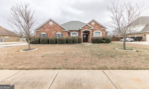 208 Rosewater Dr, Warner Robins, GA 31088-8579