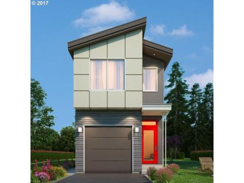 909 6th St, Newberg, OR 97132-3504