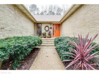 207 Crystal Lake Dr, Yorktown, VA 23692-3436