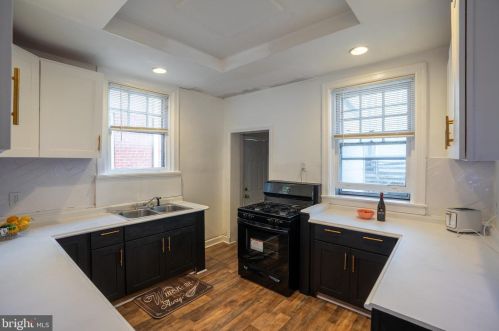 5744 12 St, Philadelphia PA 19122-4003 exterior