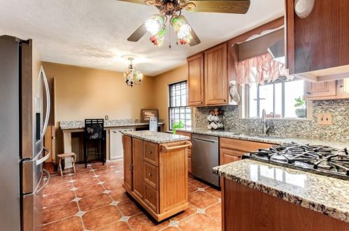 5870 Feldwood Rd, Atlanta GA  30349-2869 exterior