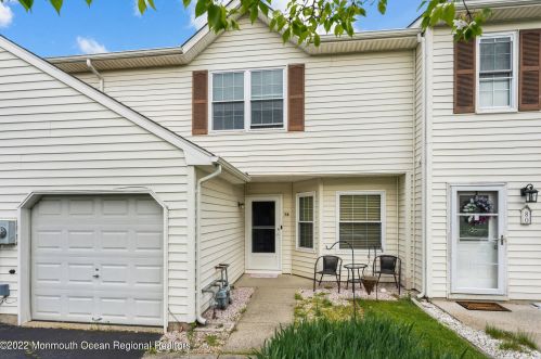 78 Harbor Cir, East Freehold, NJ 07728-3733