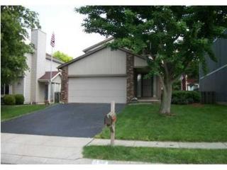328 Meadowside Ct, Columbus, OH 43230-1703