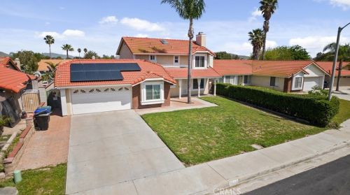 4388 Mapleton Cir, Riverside, CA 92509-0942