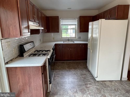 69 Chesapeake St, Lancaster PA  17602-4659 exterior