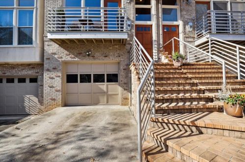 1348 Fernwood Cir, Atlanta GA  30319-3408 exterior