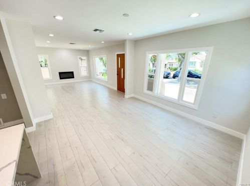 1336 Allen Ave, Glendale CA  91201-1106 exterior