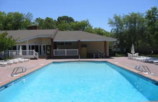 100 Westover Ave, Norfolk VA  23507-2317 exterior