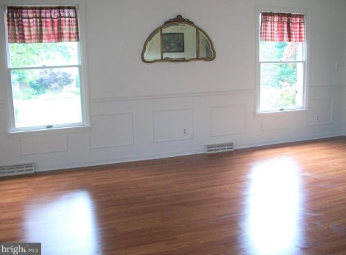 2502 Burgundy Dr, Fallston MD  21047-2112 exterior