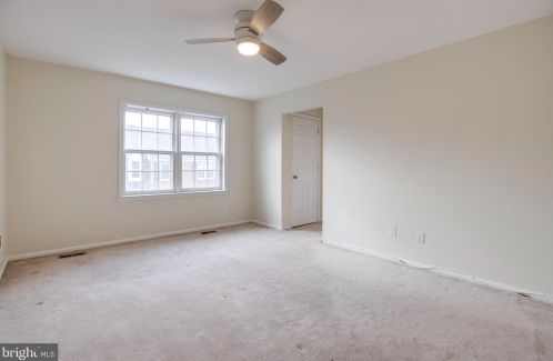 7 Grace Church Ct, Silver Spring MD  20910-2161 exterior