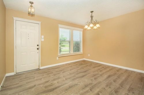 1679 Chesterwood Dr, Rockwall, TX 75032-7378