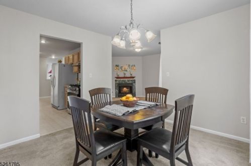 27 Grant Way, Princeton NJ  08540-1667 exterior